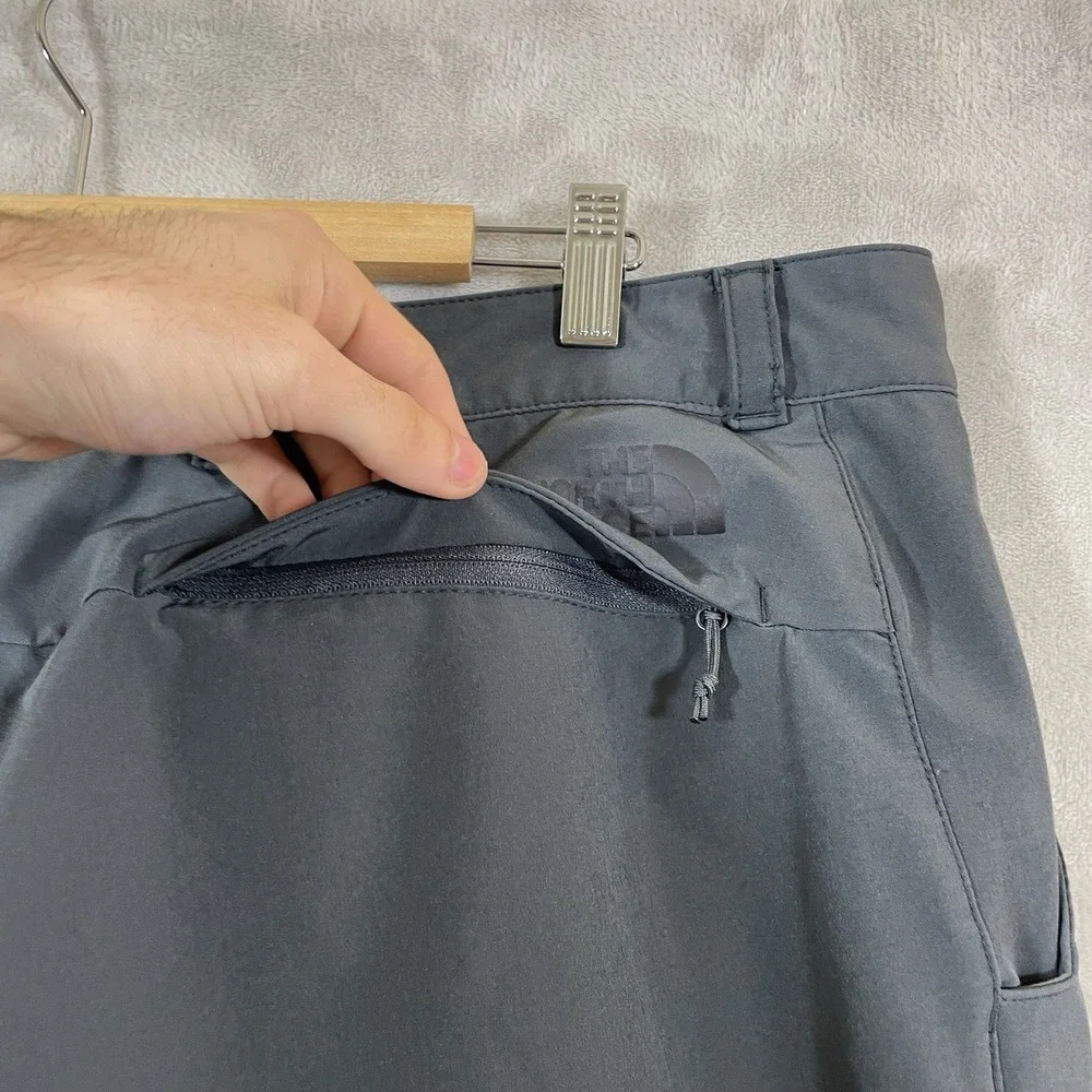The North Face Mens Paramount Pants Asphalt Grey 36x32 NF0A7WZE FlashDry